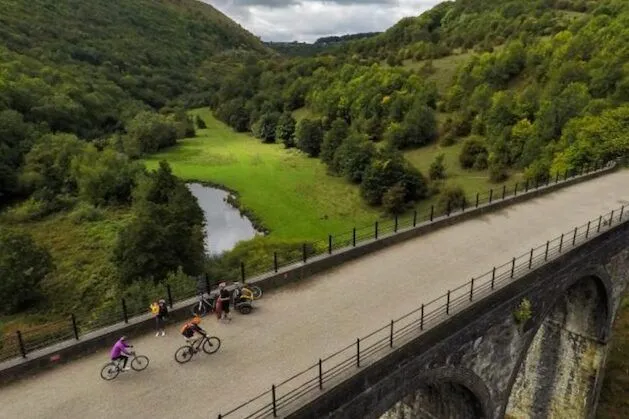 Cycle the Monsal Trail